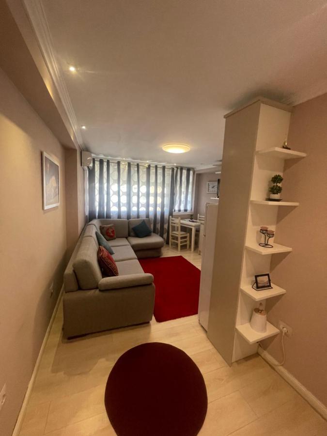 Apartment Centre View New Bazaar Tirana Bagian luar foto